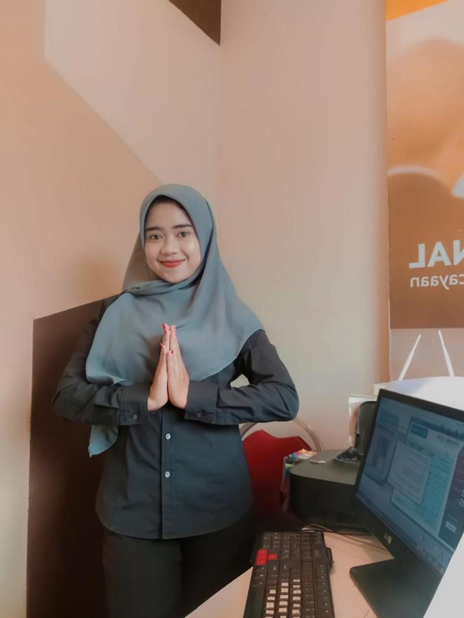 Grand Khalifah Guesthouse Sumbawa エクステリア 写真